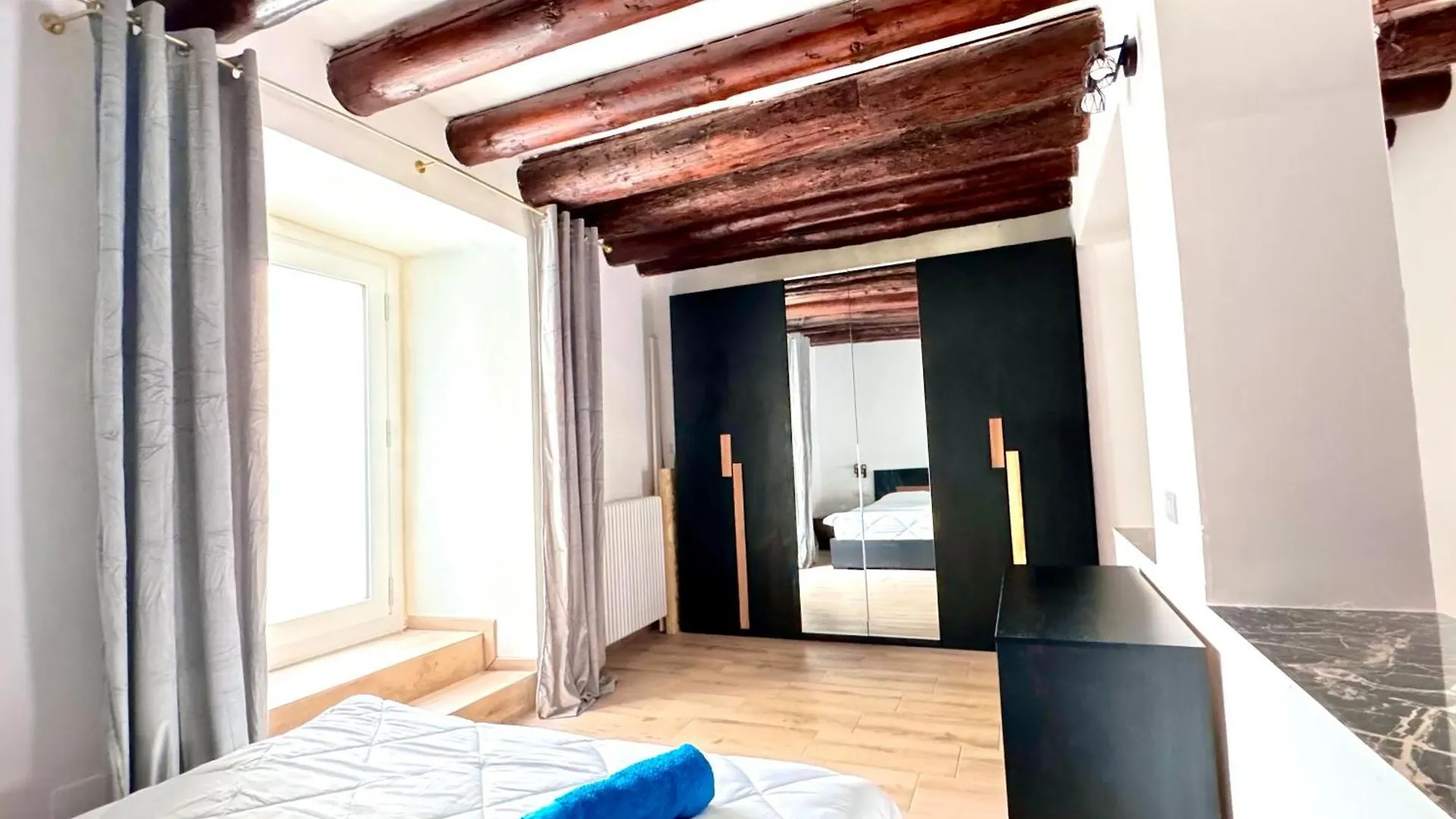 Apartment Junior Suite In Bergamo Centro