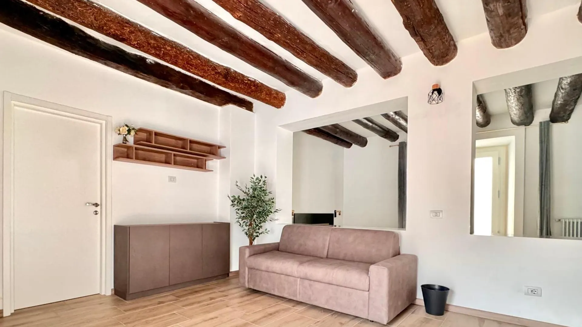 Junior Suite In Bergamo Centro 0*,  Italy